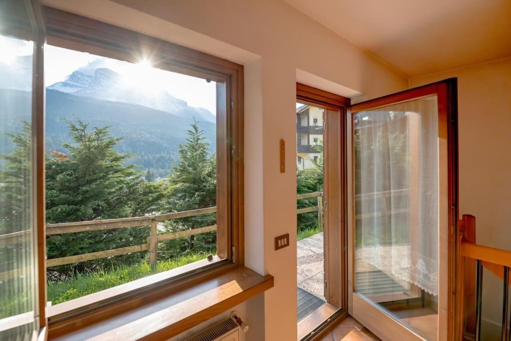 Mountain Bliss Retreat - 20min From Cortina Apartment *